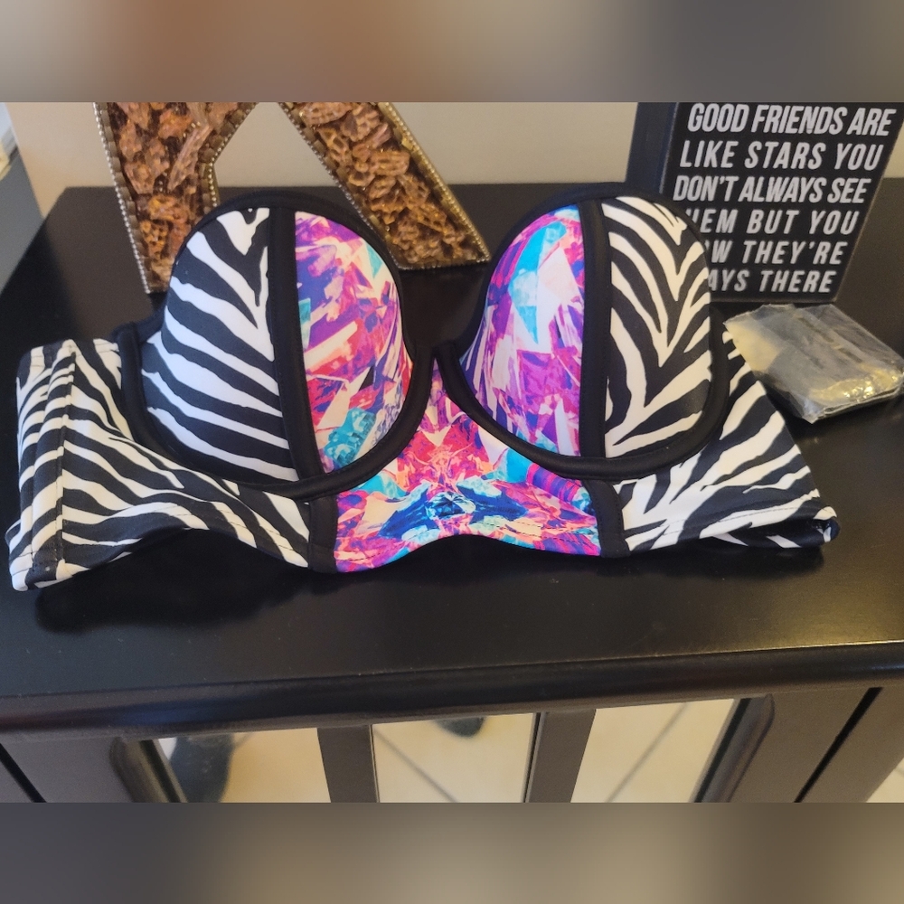 VS PINK Strapless Multi Color💕